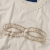Camiseta QC - Arqueólogos Boxy - Off-white