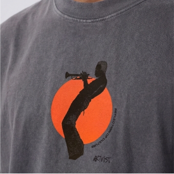 Camiseta Artivist - Miles Era